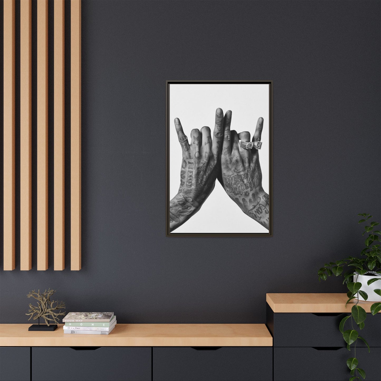 WIZ CANVAS WITH FRAME
