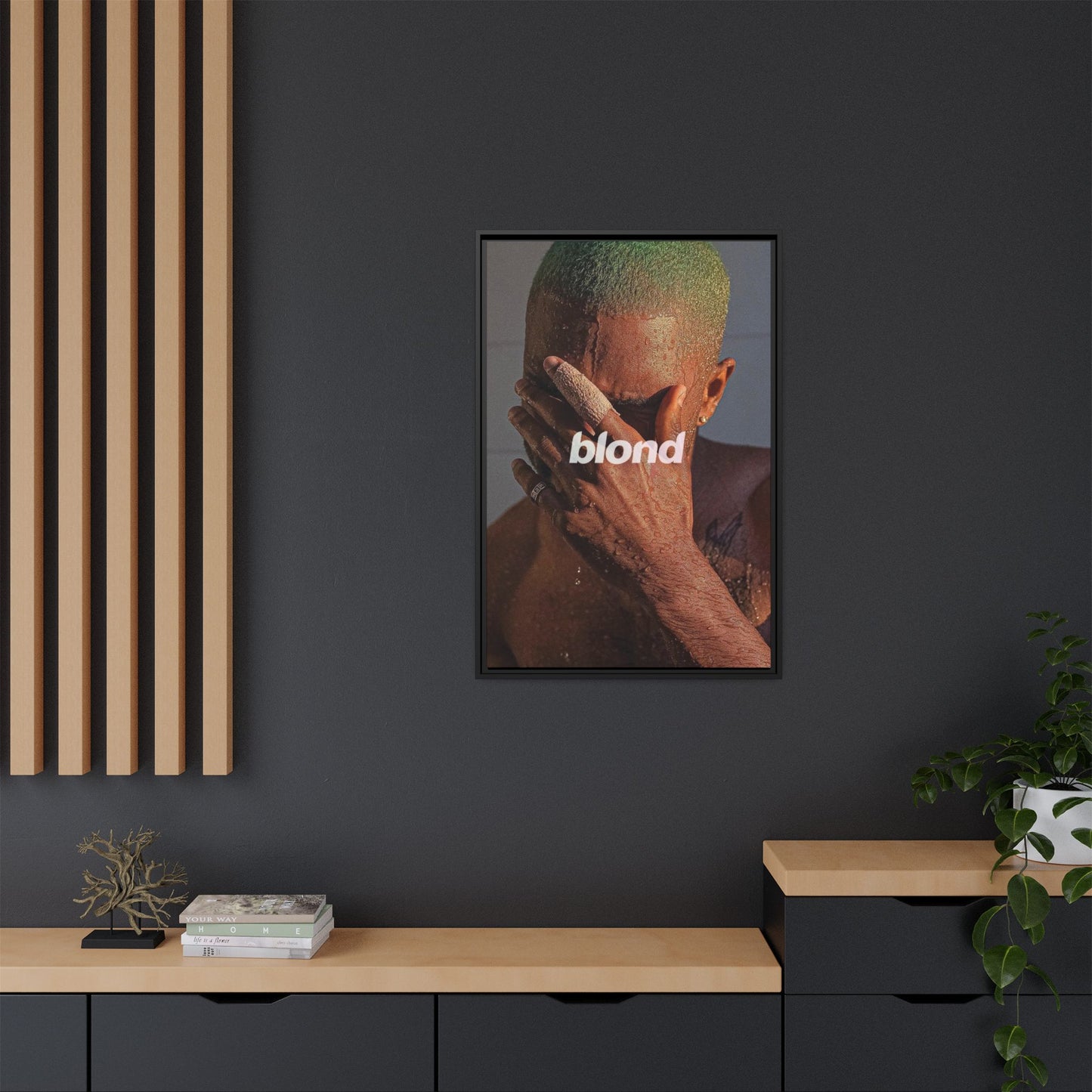 BLOND CANVAS WITH FRAME