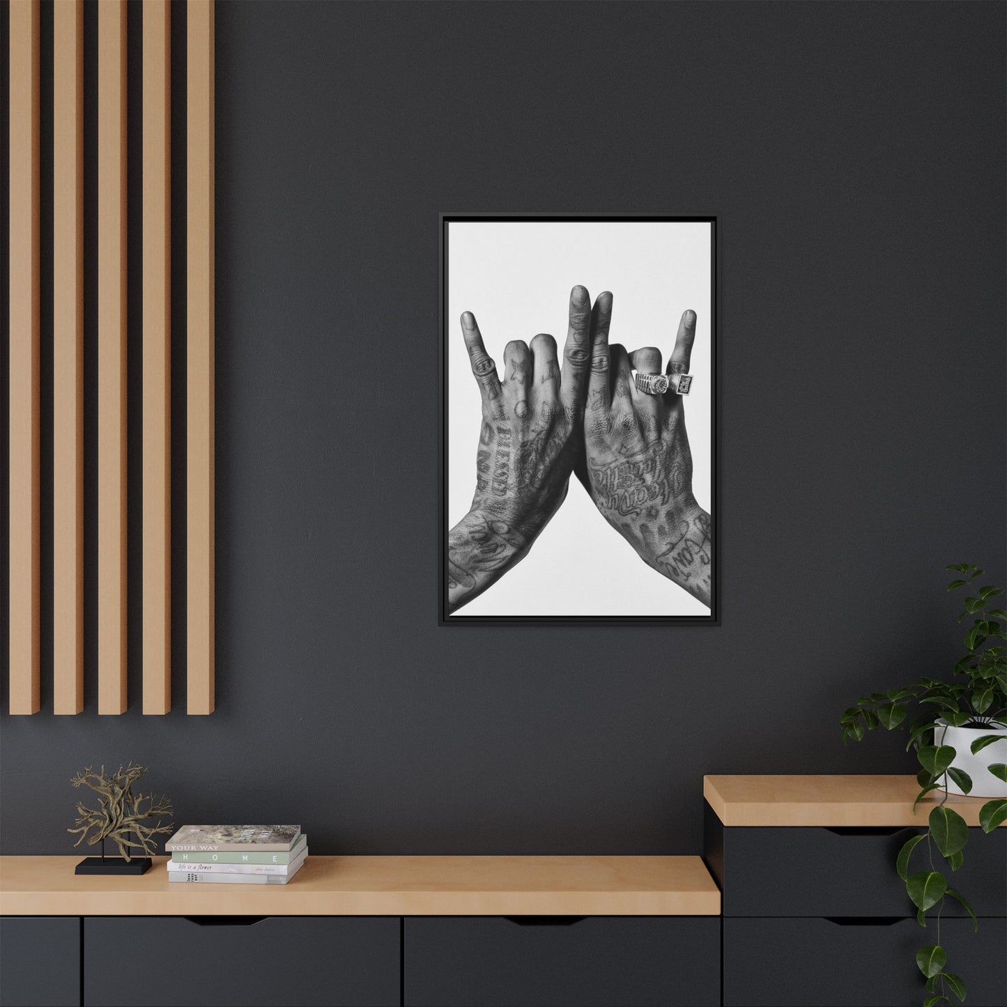 WIZ CANVAS WITH FRAME